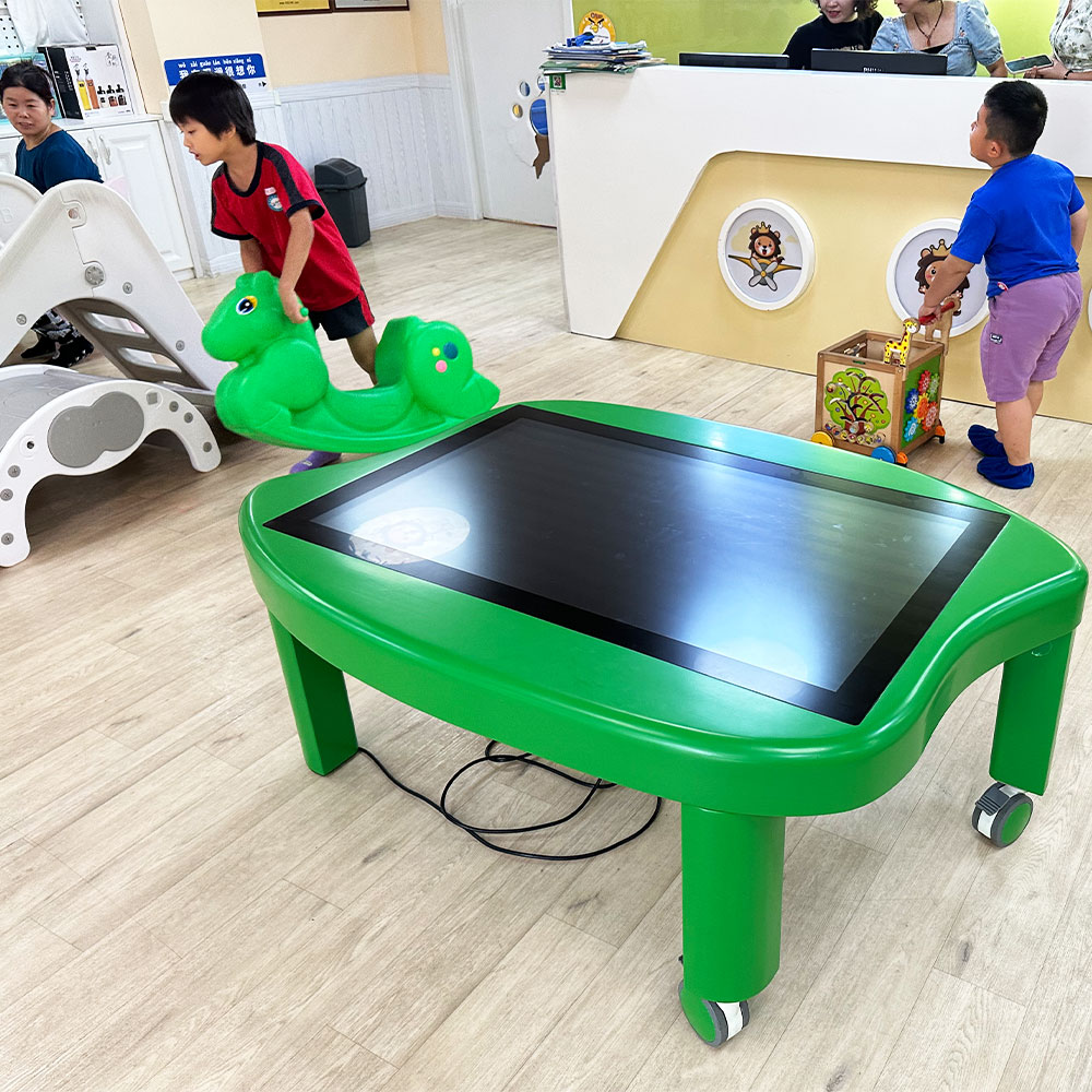 OEM/ODM 55inch touch kids table